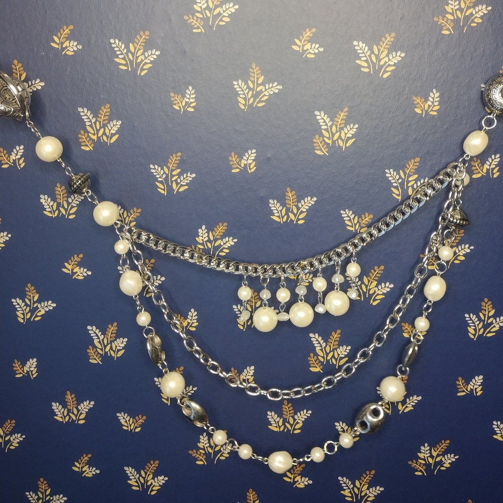 Paparazzi Necklace and Earrings Set